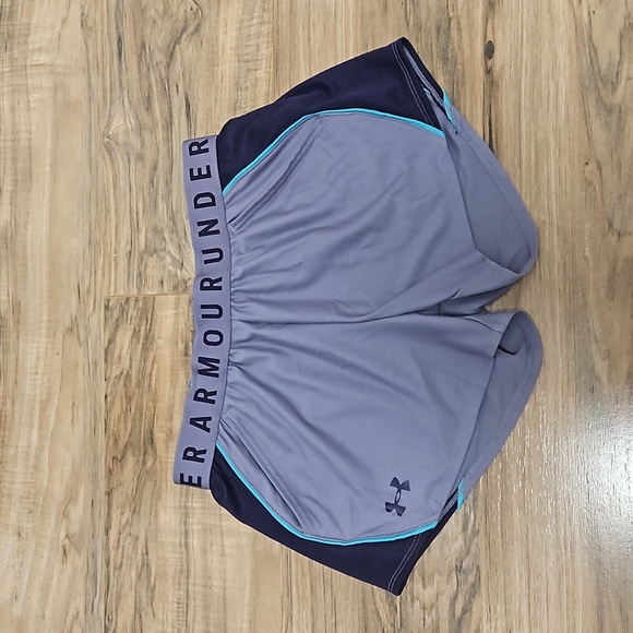Under Armour Pants - Under Armour EUC women's running shorts Size Small purple and teal